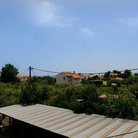 Apartment Ioannis Avrades