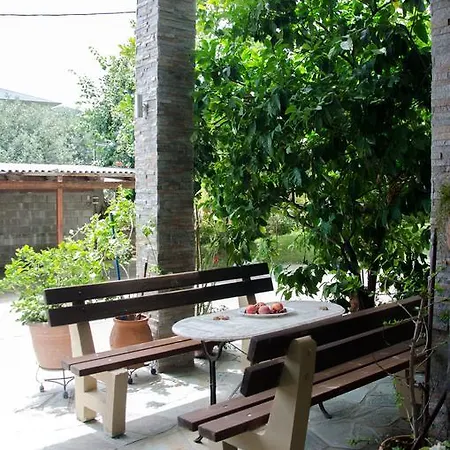 Apartment Ioannis Avrades *