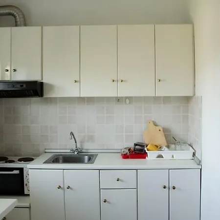 Apartment Ioannis Avrades *
