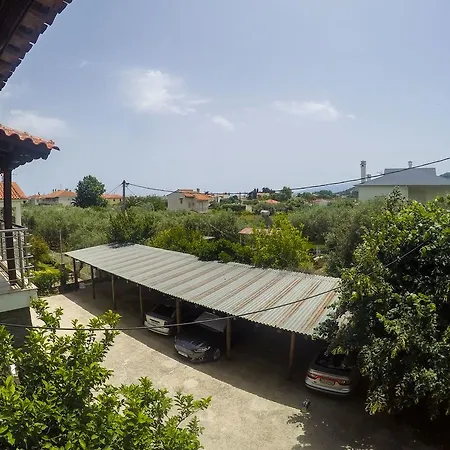 Apartment Ioannis Avrades