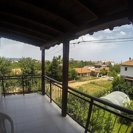 Apartment Ioannis Avrades