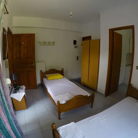 Apartment Ioannis Avrades *